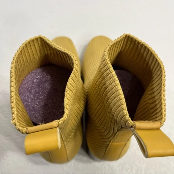 Everlane The Glove Boot Size 7 Yellow Ankle Ribbed Fabric Uppers 2 in Block Heel - Picture 8 of 16